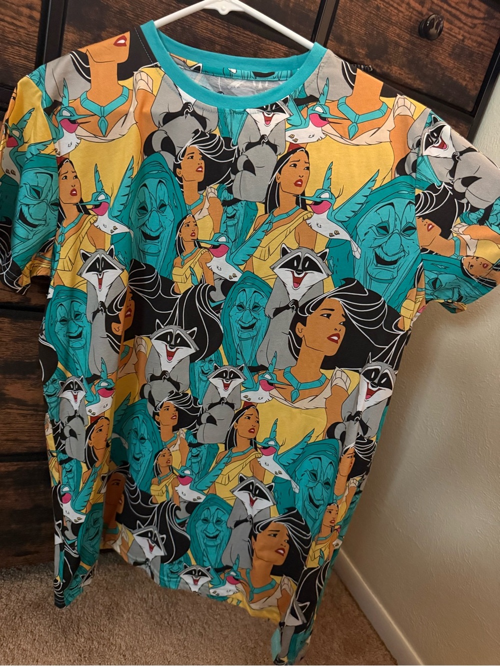 Disney Pocahontas Cakeworthy T-Shirt Size Large NEW with Tags - Picture 2 of 5